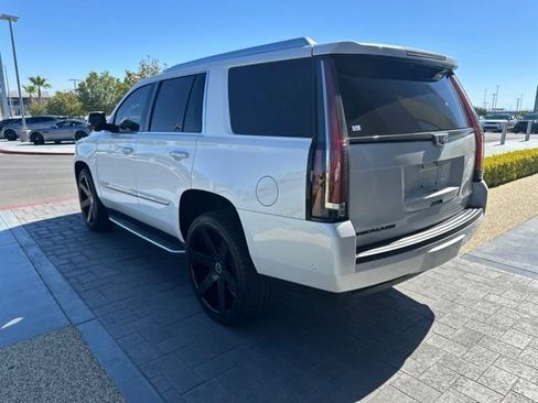 Used 2017 Cadillac Escalade 2WD image 7