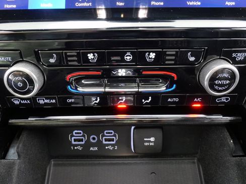 Used 2021 Jeep Grand Cherokee L Summit w/ Luxury Tech Group V AWD/4WD image 30