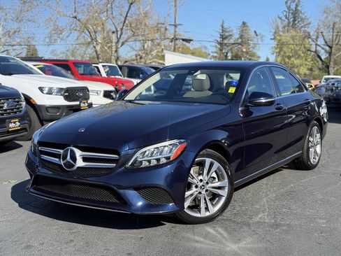 Used 2019 Mercedes-Benz C 300 Sedan image 2