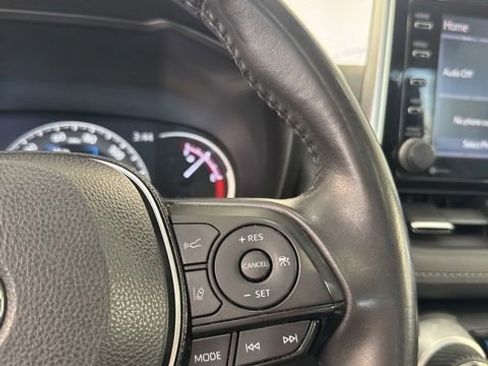 Used 2019 Toyota RAV4 Limited FWD image 13