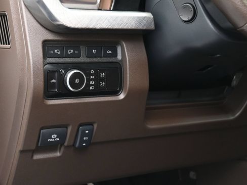 Used 2024 Ford F350 King Ranch w/ FX4 Off-Road Package AWD/4WD image 23