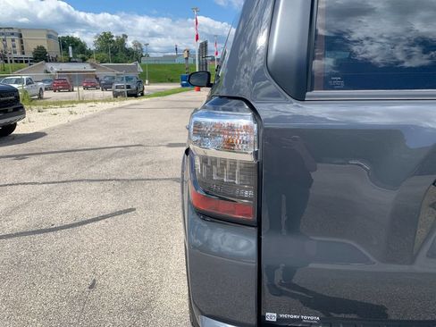 Used 2024 Toyota 4Runner TRD Pro AWD/4WD image 32