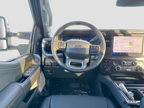 Used 2026 Ford F250 Lariat w/ Chrome Package image 29