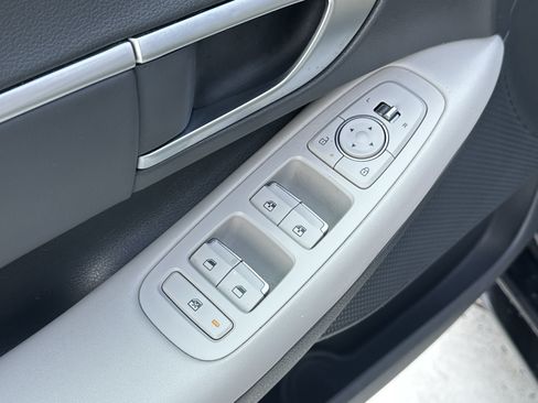 Used 2025 Hyundai Sonata SEL FWD image 15