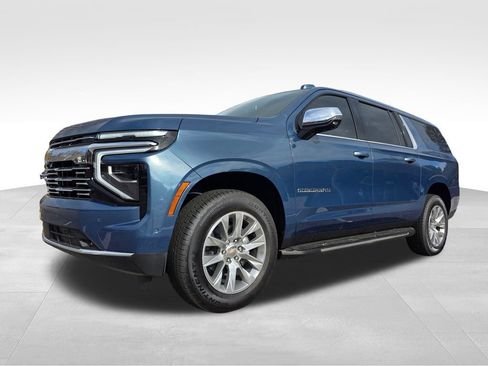 New 2026 Chevrolet Suburban Premier image 9