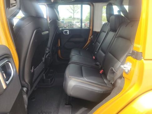 New 2026 Jeep Wrangler Unlimited Sahara AWD/4WD image 16