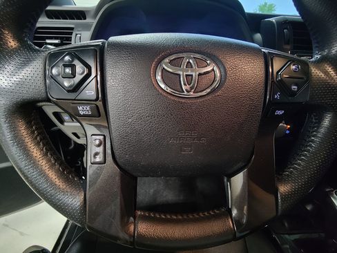 Used 2015 Toyota 4Runner TRD Pro image 25