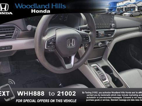 Used 2018 Honda Accord Hybrid image 9