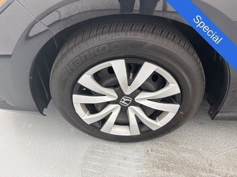 Used 2024 Honda Civic LX image 4