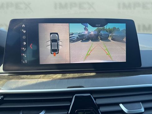 Used 2019 BMW M550i xDrive AWD/4WD image 18