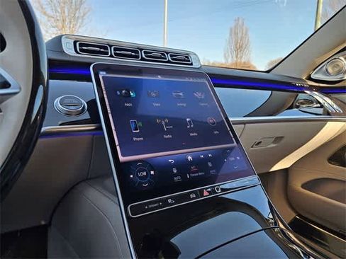 Certified 2024 Mercedes-Benz Maybach S 580 4MATIC image 29
