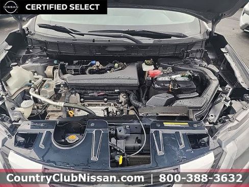 Certified 2018 Nissan Rogue SV AWD/4WD image 10