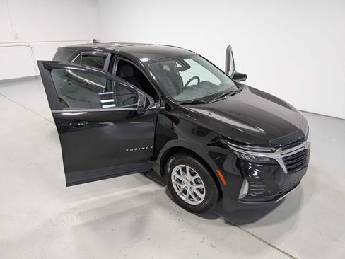 Used 2022 Chevrolet Equinox LT AWD/4WD image 16