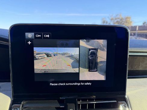 Used 2019 Lincoln Navigator Reserve image 27