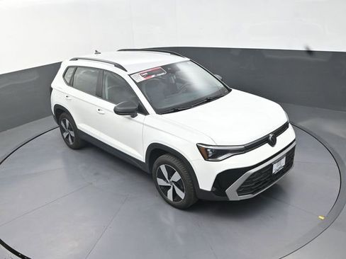 Used 2025 Volkswagen Taos S AWD/4WD image 11