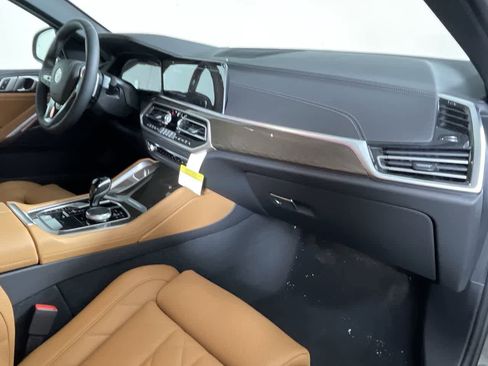 Certified 2023 BMW X6 xDrive40i w/ Premium Package image 15