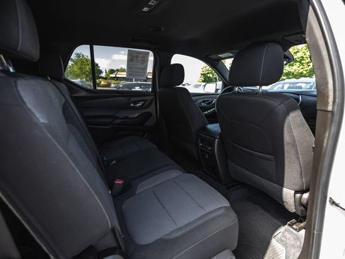 Used 2022 Chevrolet Traverse LT AWD/4WD image 29