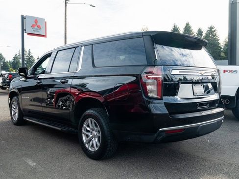 Used 2021 Chevrolet Suburban LT image 4