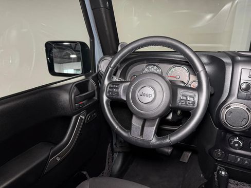 Used 2014 Jeep Wrangler Sport w/ Quick Order Package 24S AWD/4WD image 18
