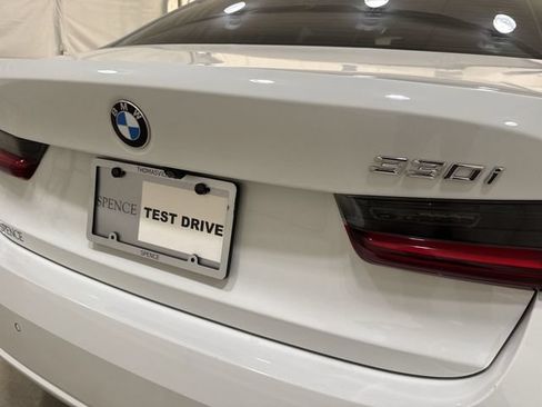 Used 2023 BMW 330i Sedan w/ Premium Package RWD image 32
