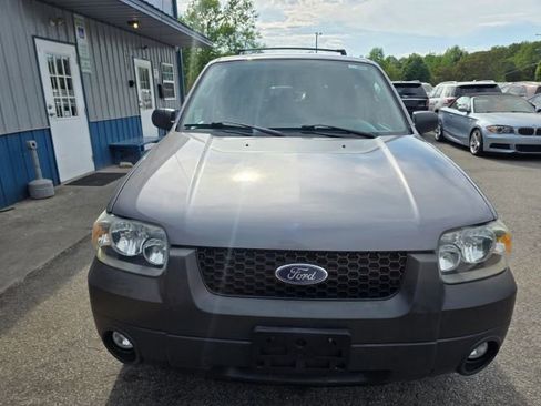 Used 2007 Ford Escape XLT image 2