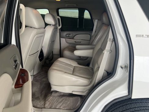Used 2011 GMC Yukon SLT w/ Regional Value Package RWD image 11