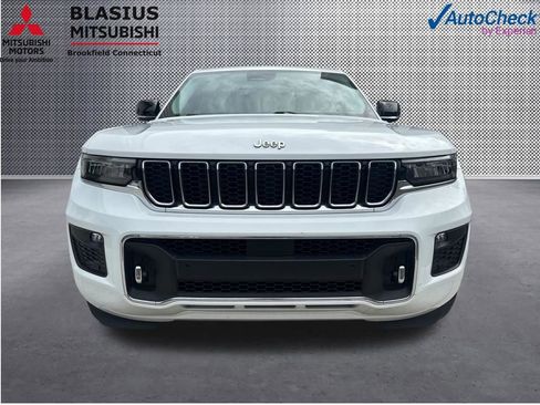 Used 2023 Jeep Grand Cherokee Overland AWD/4WD image 22