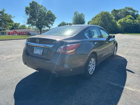 Used 2015 Nissan Altima 2.5 S w/ Power Driver Seat Package FWD image 7