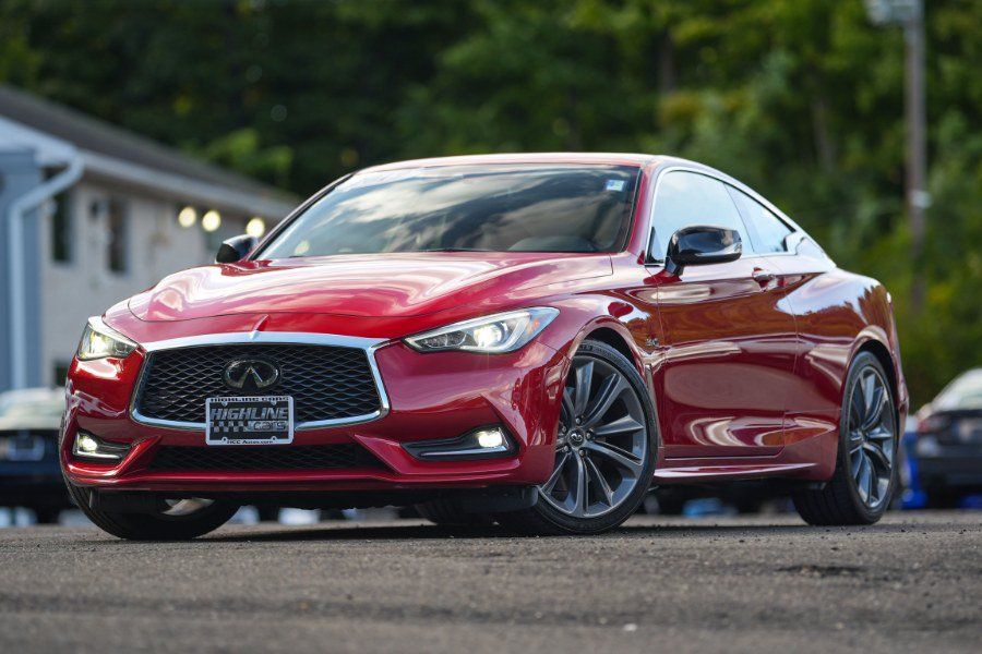 Used 2019 INFINITI Q60 Red Sport 400 w/ Cargo Package AWD/4WD image 2