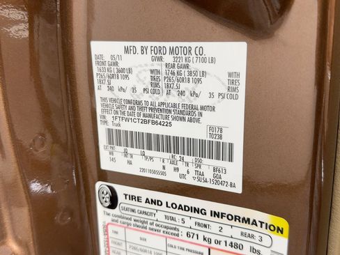 Used 2011 Ford F150 Lariat w/ Lariat Chrome Pkg image 16