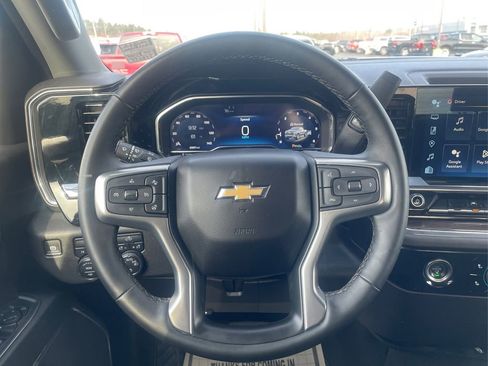 Used 2024 Chevrolet Silverado 1500 LT image 14