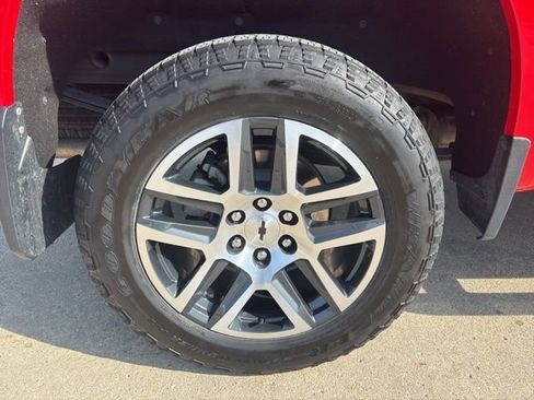 Used 2020 Chevrolet Silverado 1500 LT Trail Boss image 9