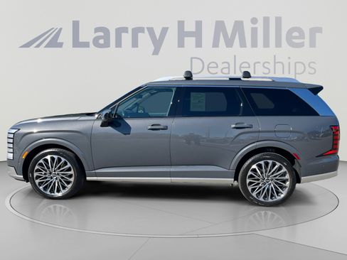 Used 2026 Hyundai Palisade Calligraphy AWD/4WD image 2