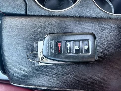 Used 2018 Lexus IS 350 F Sport RWD image 36
