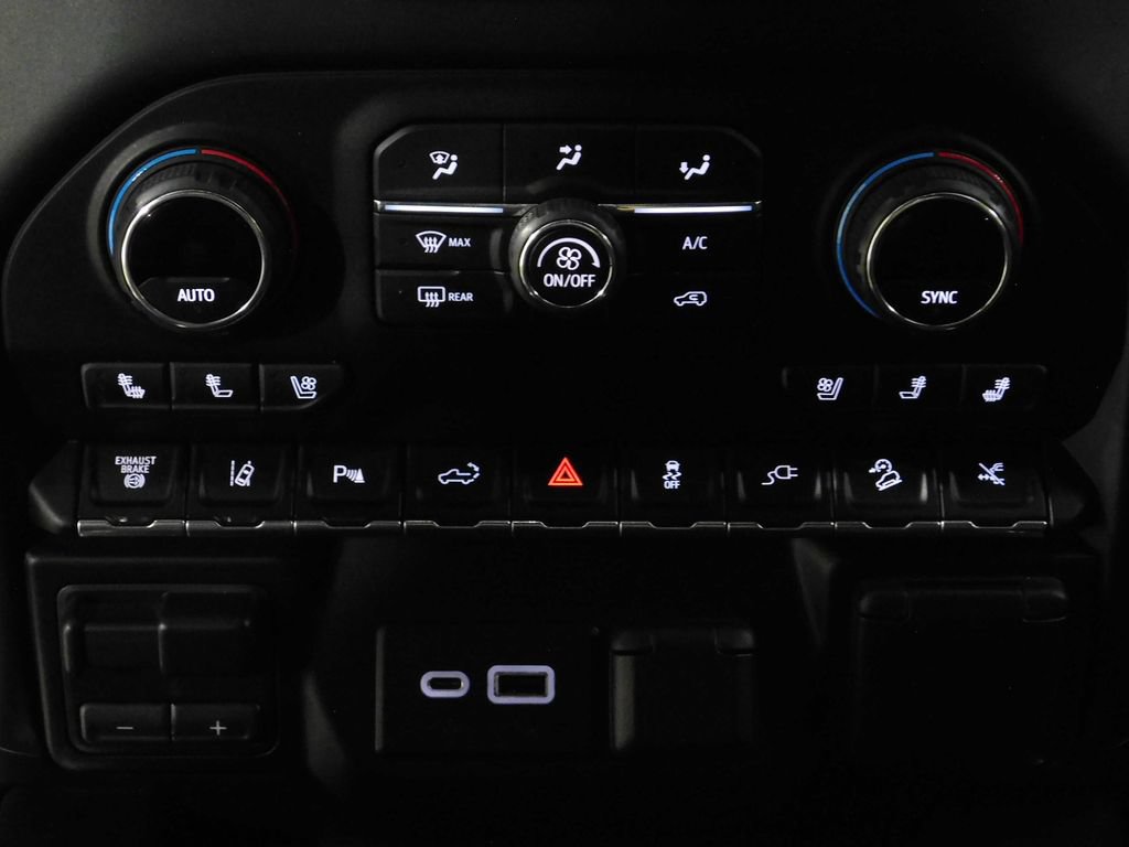 Used 2021 Chevrolet Silverado 2500 High Country w/ Z71 Off-Road Package AWD/4WD image 44