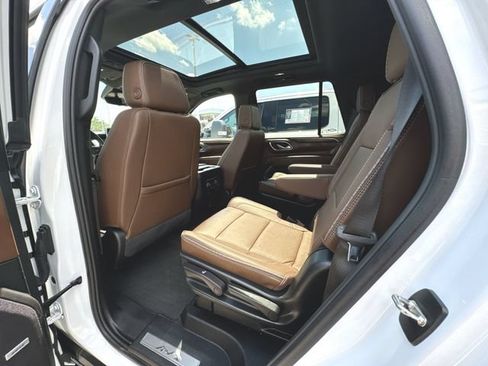 Used 2024 Chevrolet Tahoe High Country AWD/4WD image 22