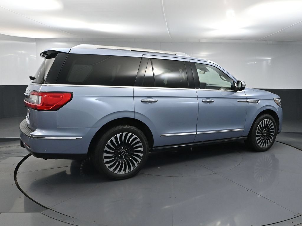 Used 2019 Lincoln Navigator Black Label AWD/4WD image 3