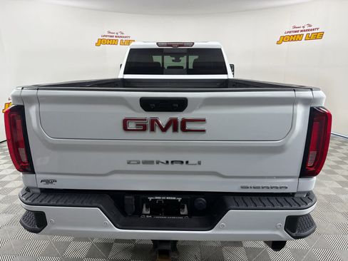 Used 2020 GMC Sierra 3500 Denali w/ Denali Ultimate Package AWD/4WD image 4