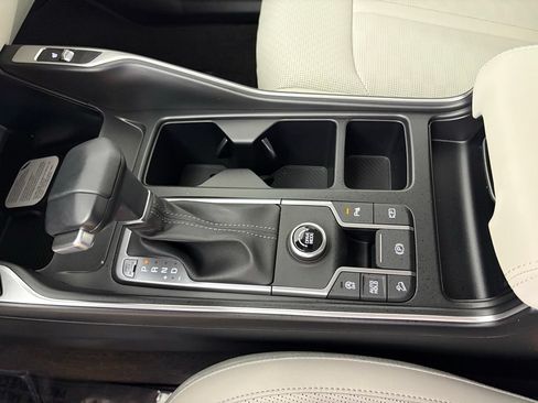 New 2026 Kia Sorento S FWD image 32