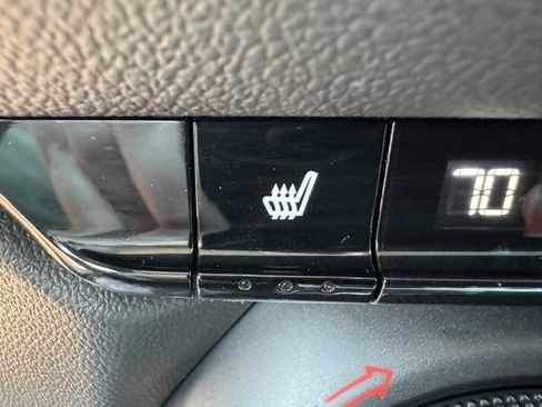 Certified 2025 Chevrolet Blazer LT image 14