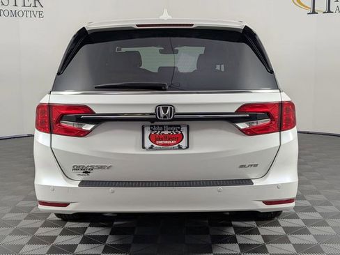 Used 2023 Honda Odyssey Elite image 6