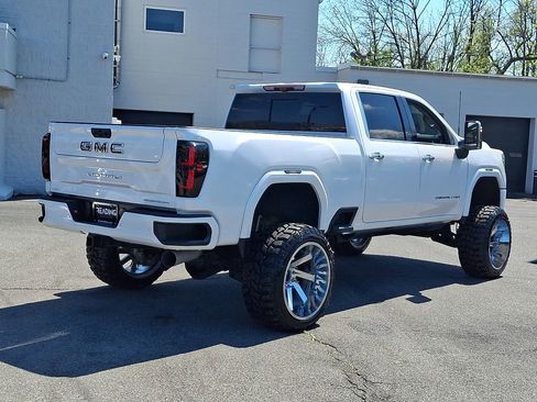Used 2022 GMC Sierra 2500 Denali w/ Denali Ultimate Package AWD/4WD image 5