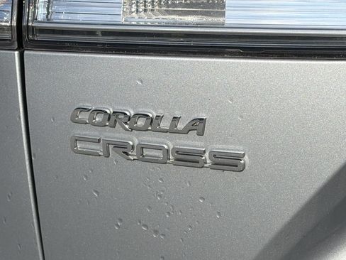 Used 2024 Toyota Corolla Cross L AWD/4WD image 25