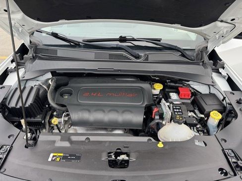 Certified 2022 Jeep Compass Limited w/ Sun and Sound Group image 34