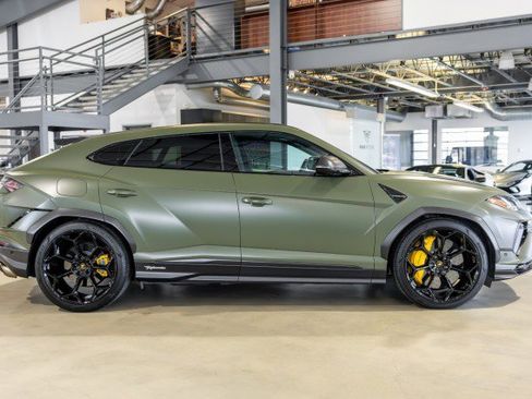 Used 2023 Lamborghini Urus Performante image 7