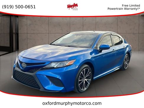 Used 2018 Toyota Camry SE image 1