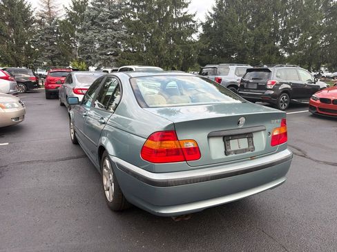 Used 2004 BMW 325i Sedan RWD image 2