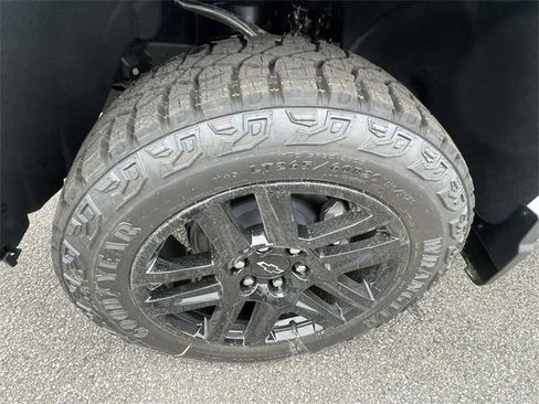 New 2026 Chevrolet Silverado 1500 LT Trail Boss image 9