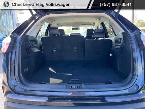 Used 2024 Ford Edge Titanium AWD/4WD image 31