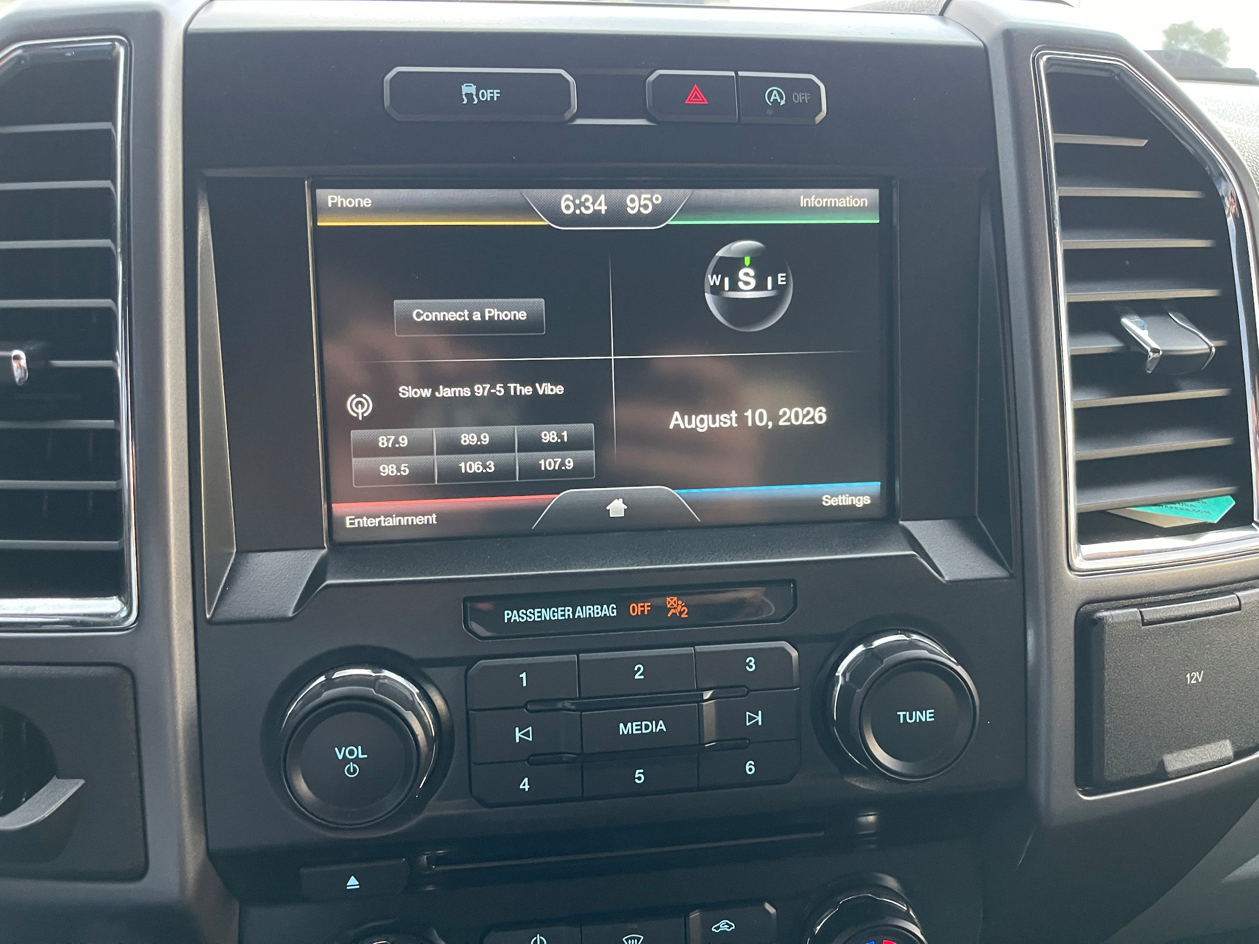 Used 2015 Ford F150 XLT w/ Equipment Group 301A Mid RWD image 17